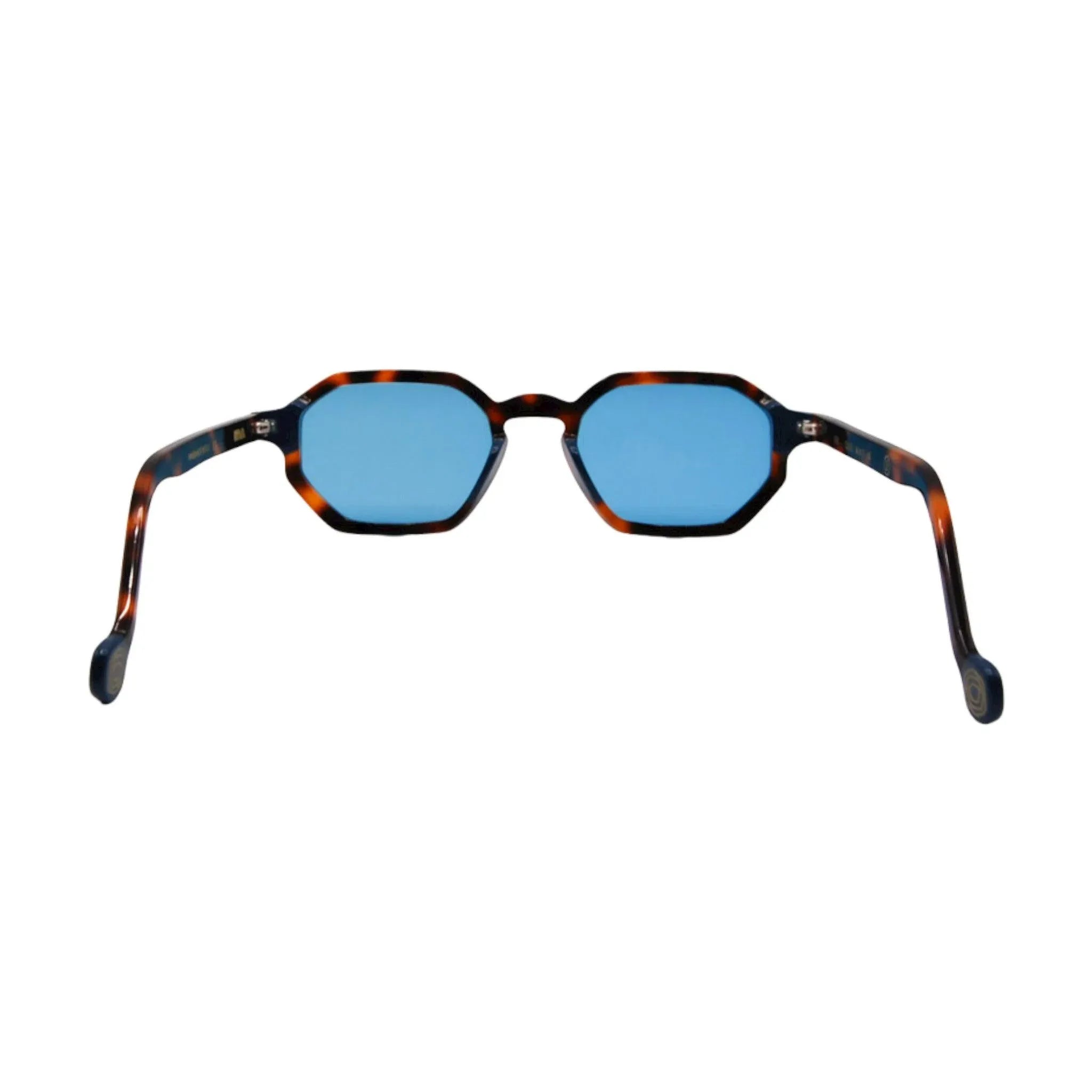 Kyme Otis - COL 02 - Pistilleria