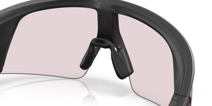 Oakley Meta OW8001 - Vanguard 09 - Nero Prizm transitions ember